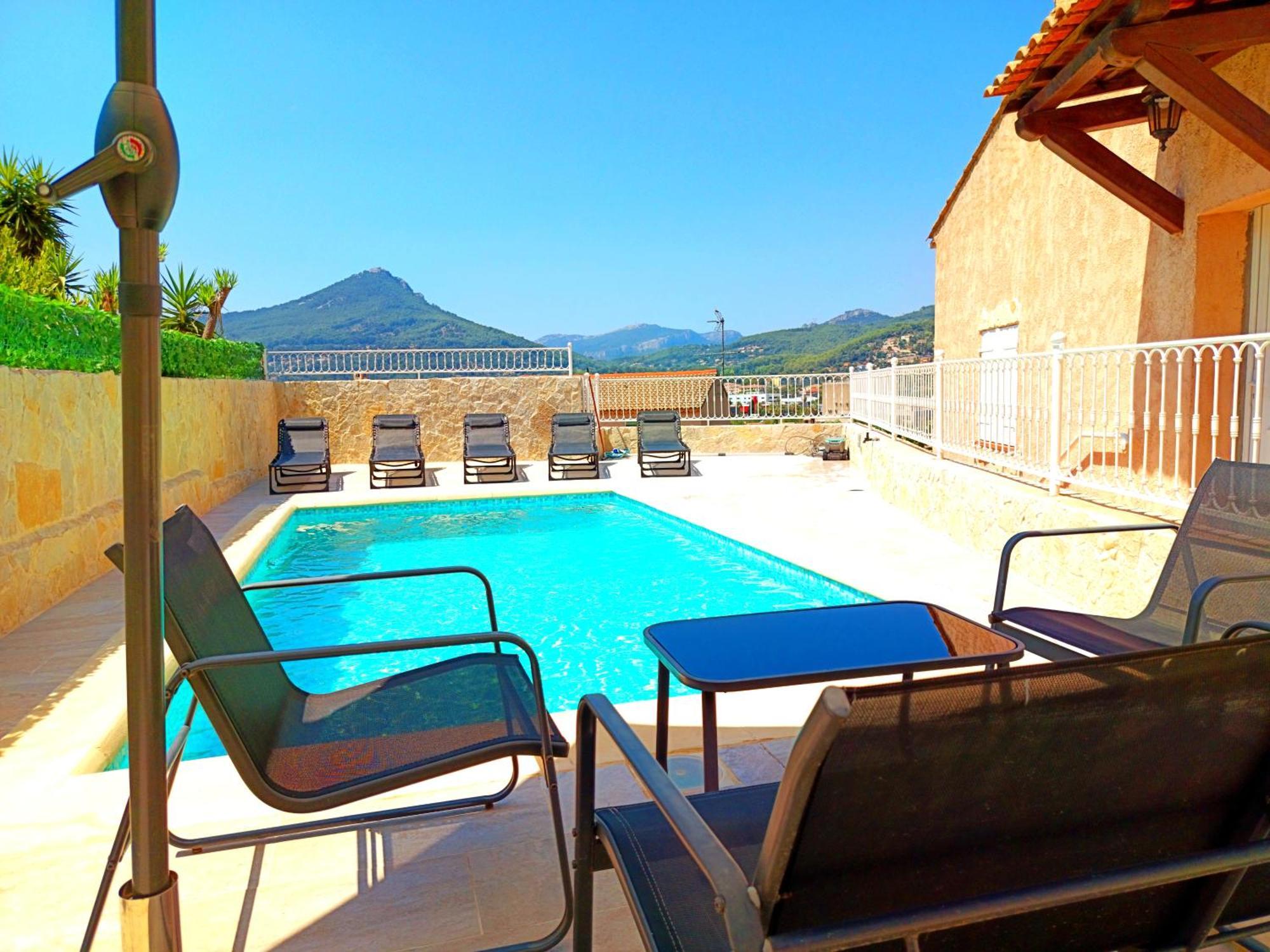 Villa Naïs 126m2-Zen-Salle Cinéma-Piscine La Valette-du-Var Extérieur photo
